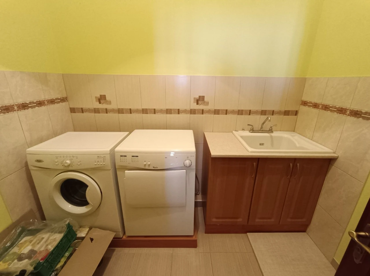Apartment for sale 126 m² with two underground garages. From owner