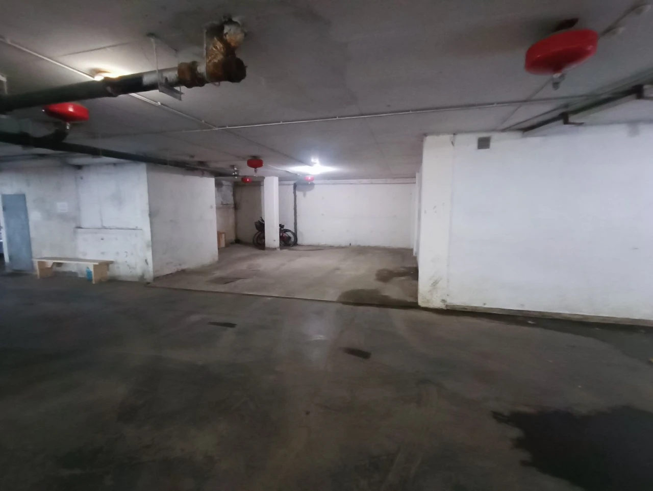 Apartment for sale 126 m² with two underground garages. From owner