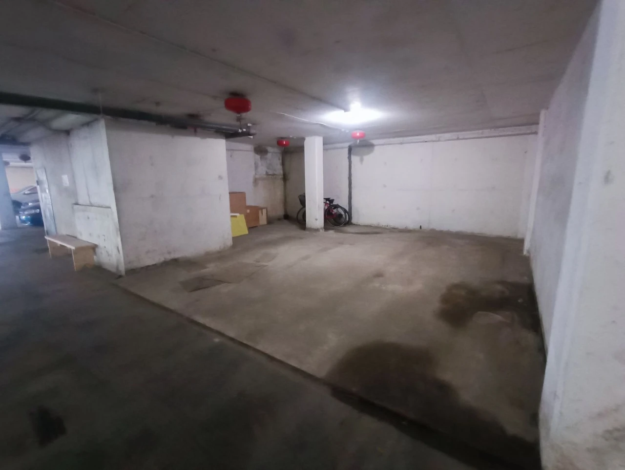 Apartment for sale 126 m² with two underground garages. From owner
