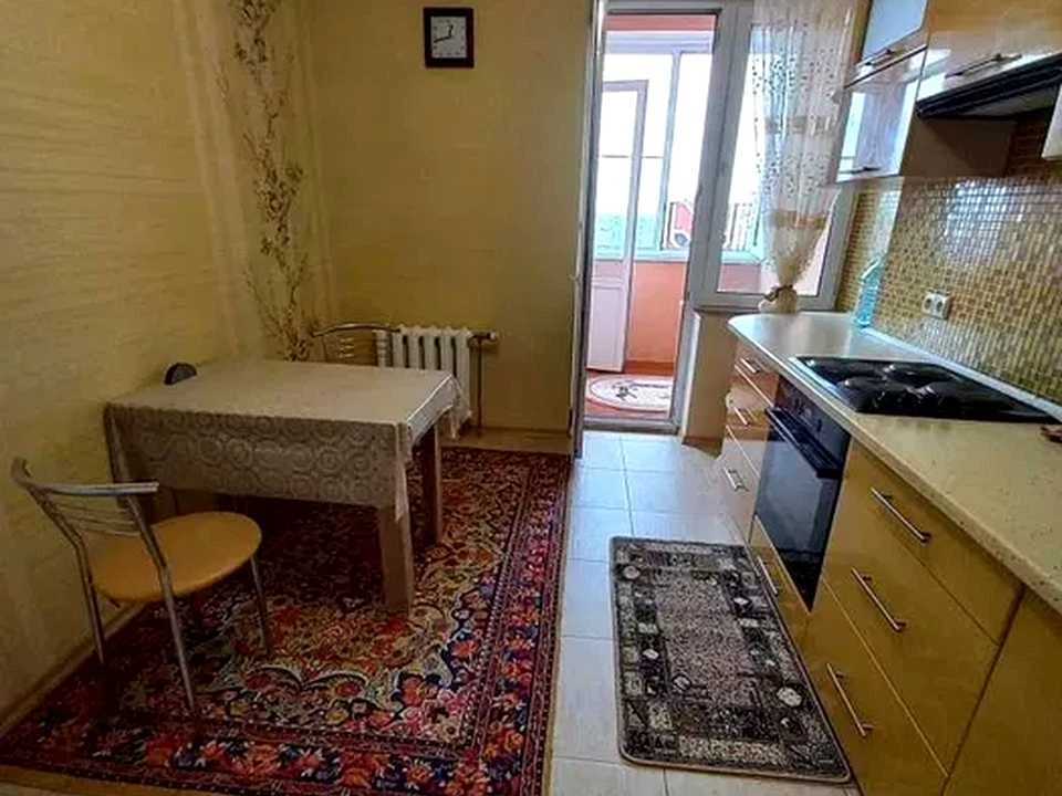 Квартира. Київ, Осіння вулиця