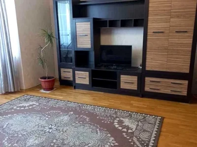 Квартира. Київ, Осіння вулиця