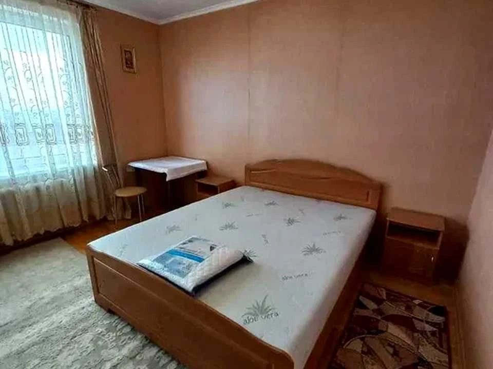 Квартира. Київ, Осіння вулиця