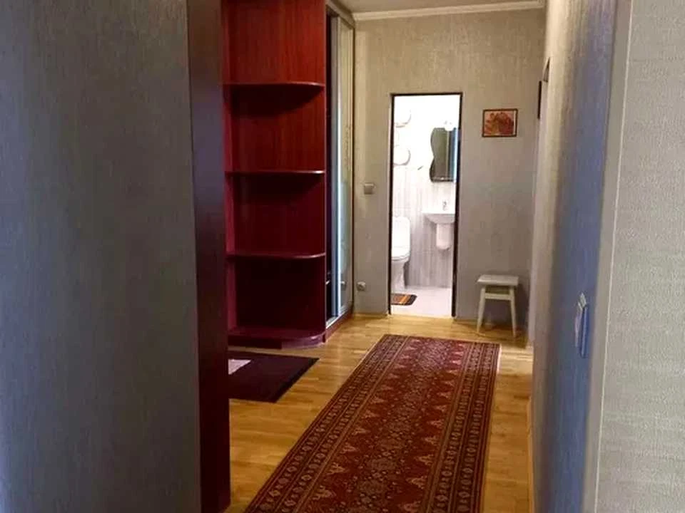 Квартира. Київ, Осіння вулиця