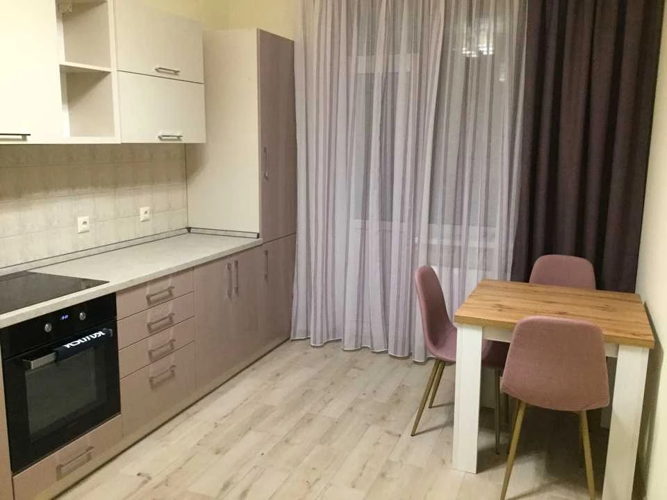 Квартира. Киев, Ясиноватский проезд.