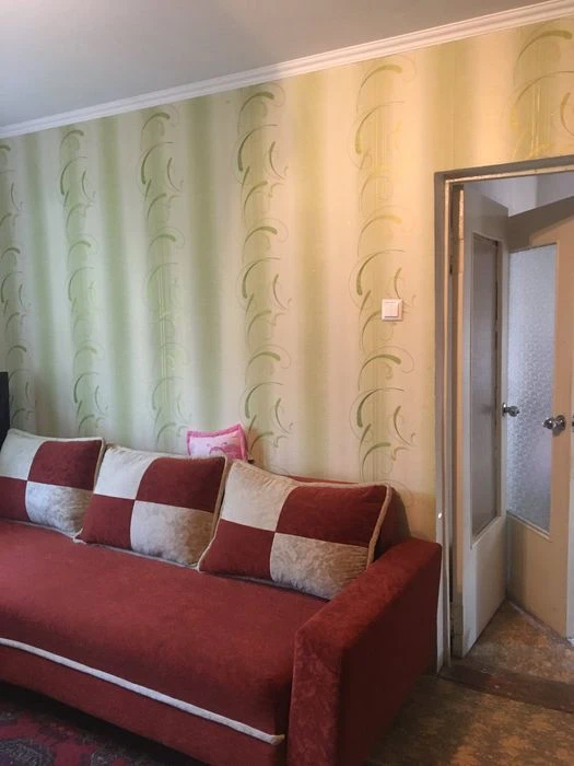 HOUSE for sale on Shtilevaya street. Near Metro shopping center