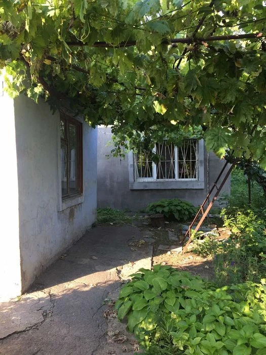 HOUSE for sale on Shtilevaya street. Near Metro shopping center