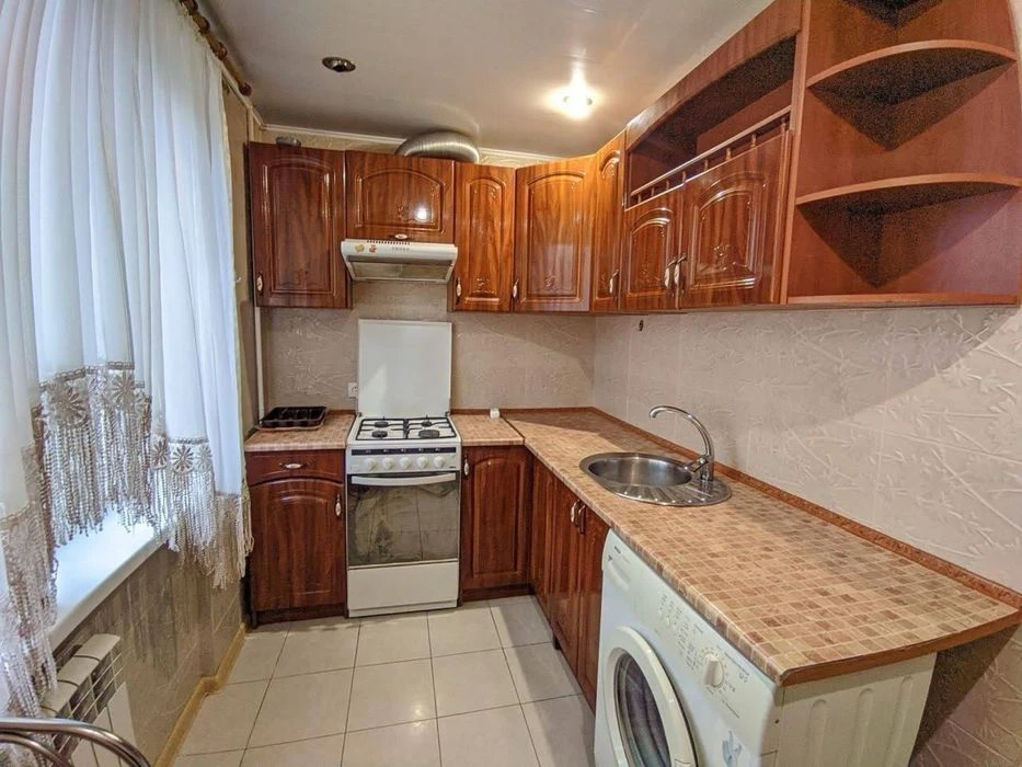 Продам 2 к. кв-ру Космос по ул. Европейская 3/5 ,,бабочка,,