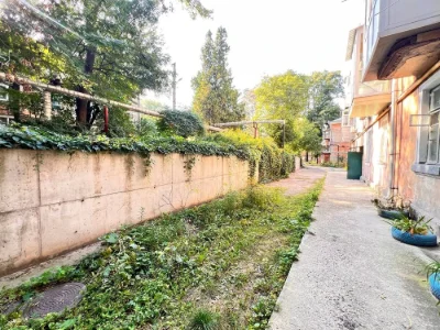 2-bedroom apartment for sale with renovation and furniture