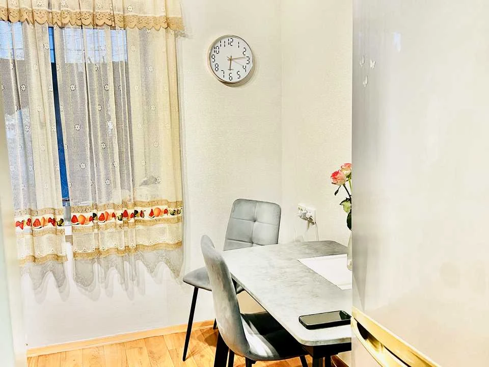 Квартира. Киев, улица Левка Лукьяненко