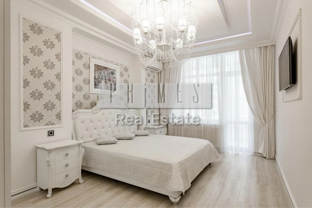 Продаж 3-кімнатного житла 115 м² в ЖК "Новопечерські Липки"