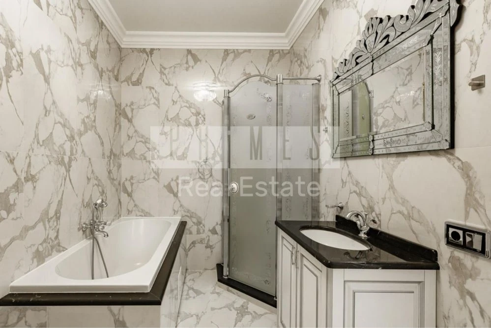 Продаж 3-кімнатного житла 115 м² в ЖК "Новопечерські Липки"