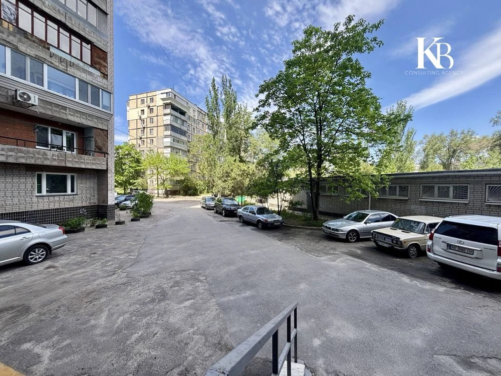 Продам  квартиру на Победе , стильную с новым дорогим ремонт