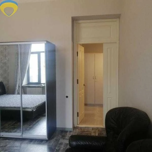 Квартира в центре города с капитальным ремонтом, рядом с Соб