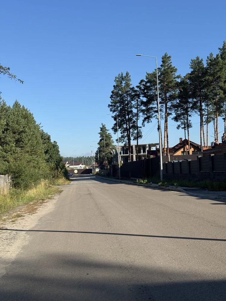 Продається 2-кімнатна квартира в Биківні з високими стелями 4,3 метра