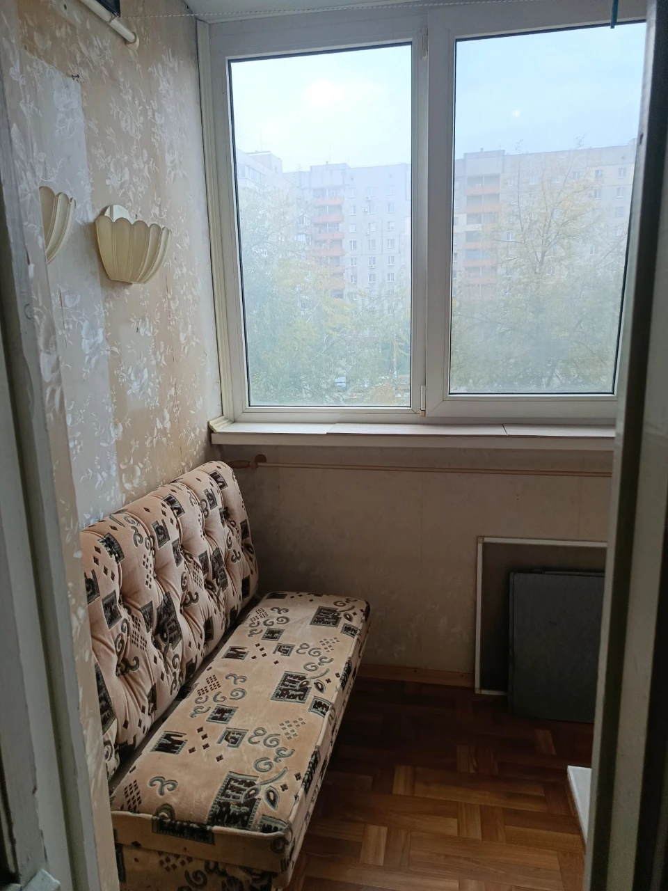Отличная 2к квартира 4/9этаж.Мебель и техника. Чаривная.