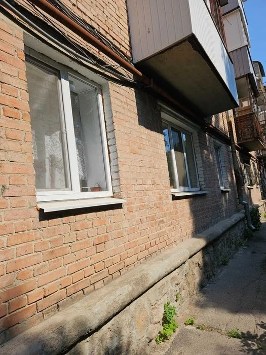 3 кімнатна квартира поруч із центром
