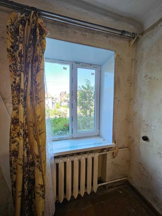 3 кімнатна квартира поруч із центром