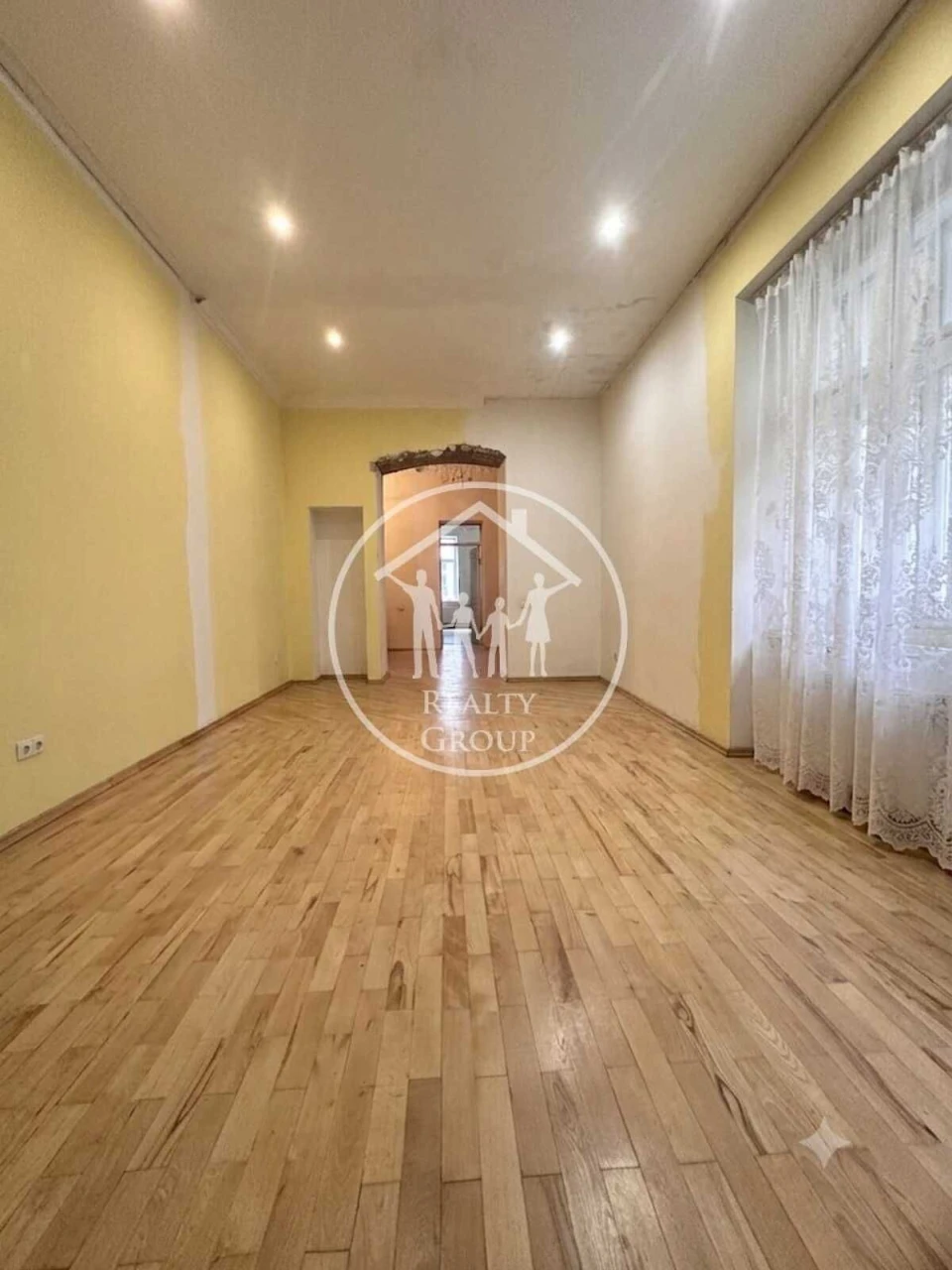 3-bedroom apartment, 110 sq m in the heart of Lviv