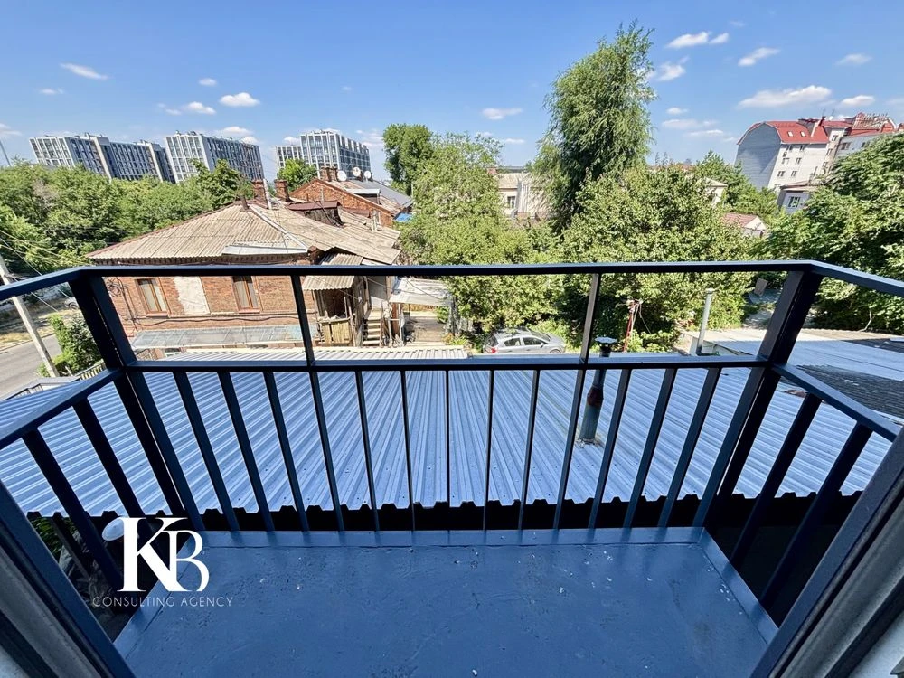 For Sale 2-Bedroom Apartment in the Club House Residential Complex