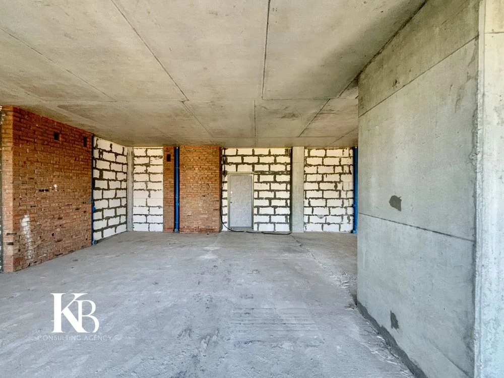 For Sale 2-Bedroom Apartment in the Club House Residential Complex