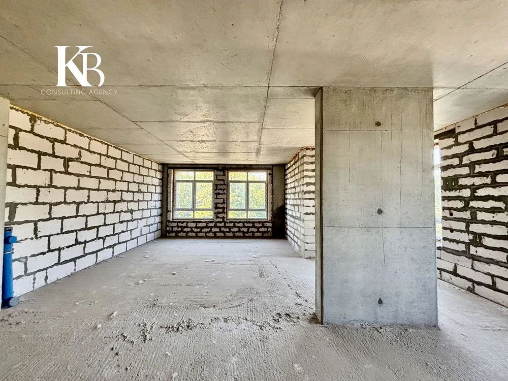 For Sale 2-Bedroom Apartment in the Club House Residential Complex