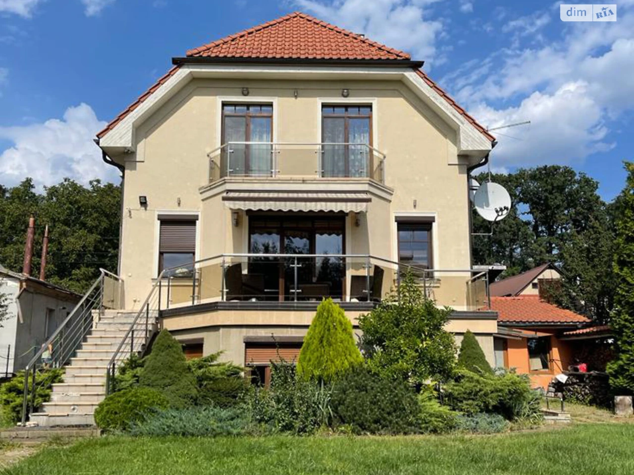 Long-Term Rental House in the Village of Шевченка