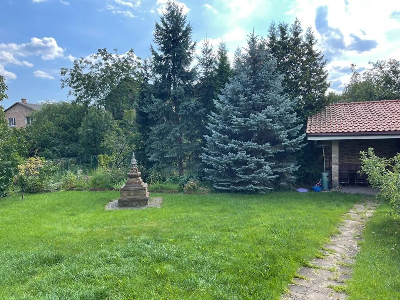 Long-Term Rental House in the Village of Шевченка