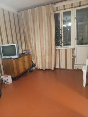 Продається двокімнатна квартира.