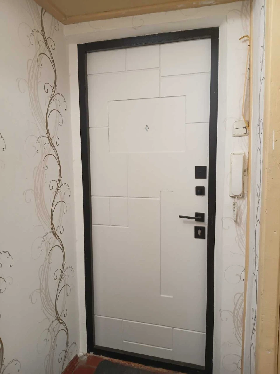 Продається двокімнатна квартира.