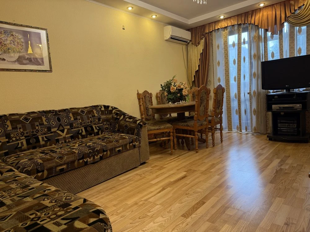 For Sale 3 room apartment on Kalinova Street