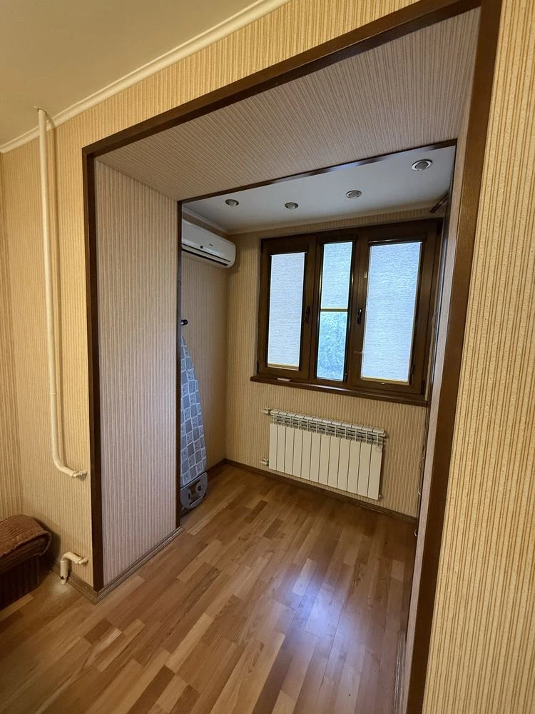 For Sale 3 room apartment on Kalinova Street