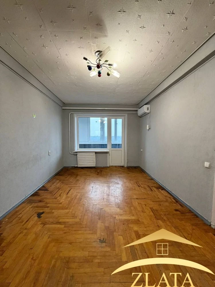 Продажа 1-комнатной квартиры в центре на Набережной