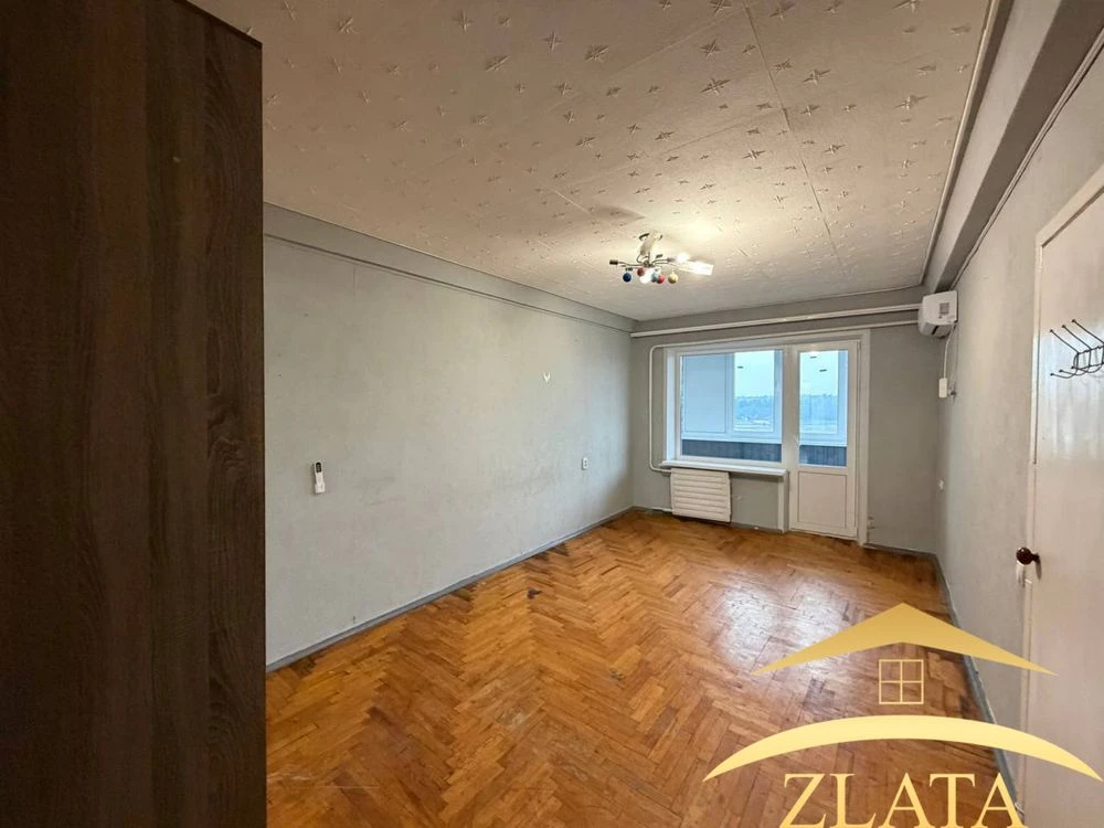 Продажа 1-комнатной квартиры в центре на Набережной