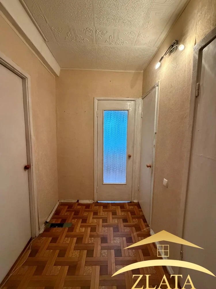Продажа 1-комнатной квартиры в центре на Набережной