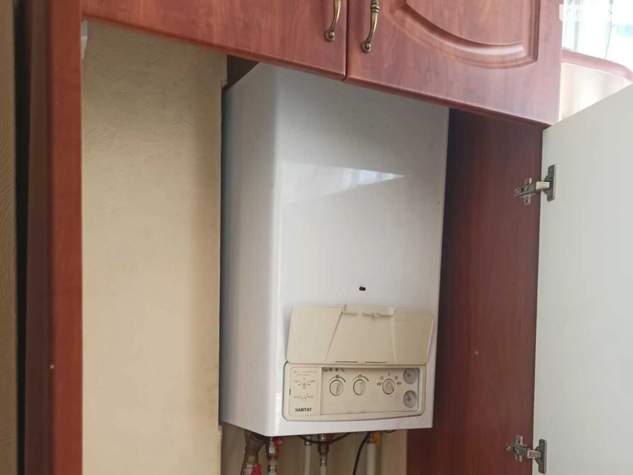 Long-Term Rental Apartment, Podyлля