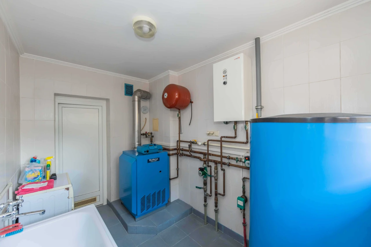 Sale of a house 223 sq m, Kyiv, ST Chornobylets, 7.5 acres, in a good location