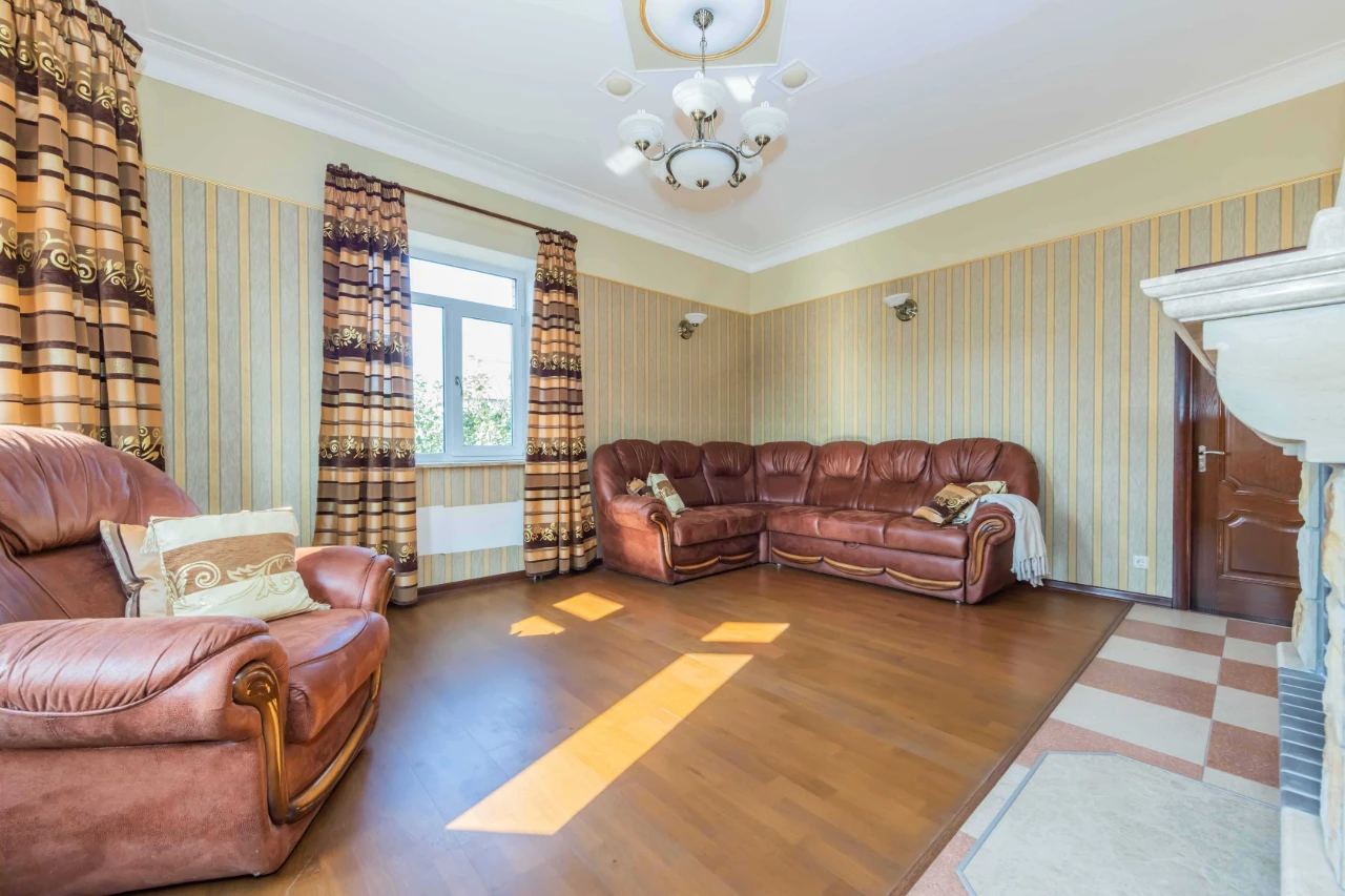 Sale of a house 223 sq m, Kyiv, ST Chornobylets, 7.5 acres, in a good location