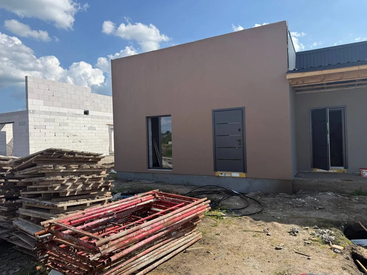 For Sale Townhouse in the Tiahilov area