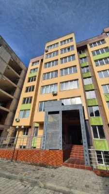 Трехкомнатная квартира в ЖК "Буковинский"