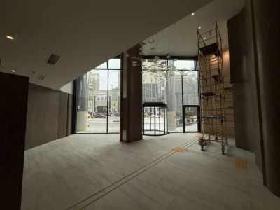 A136! Business-level complex! Underground parking!