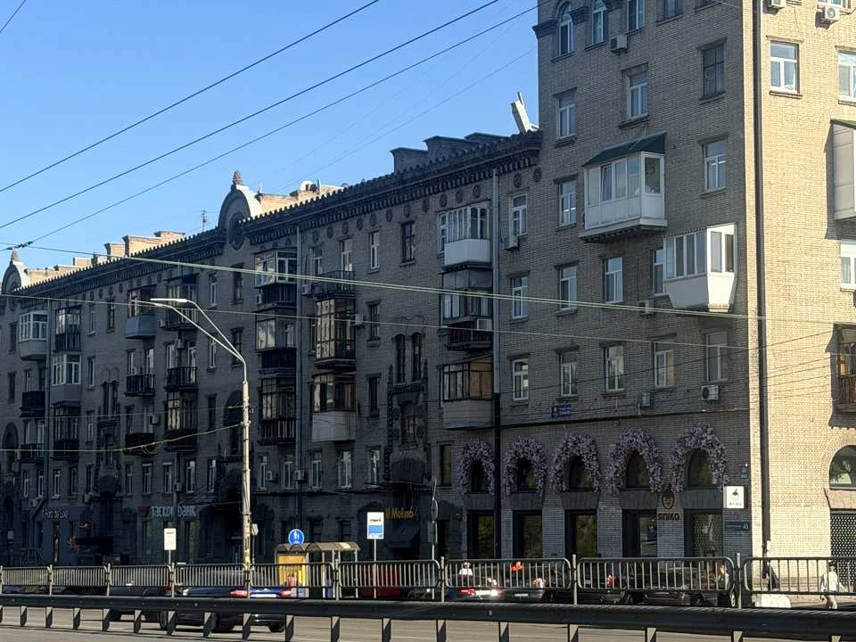 Apartment. Kyiv, Berezaysky Prospect.