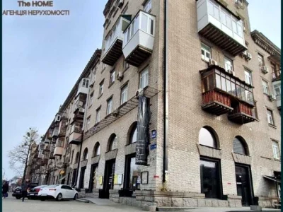 Apartment. Kyiv, Berezaysky Prospect.