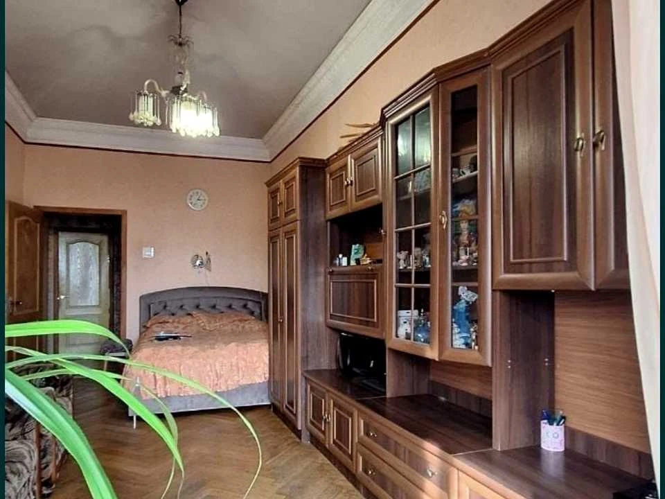 Apartment. Kyiv, Berezaysky Prospect.