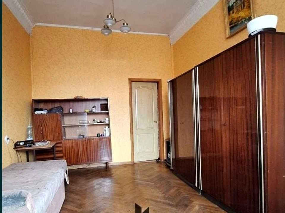 Apartment. Kyiv, Berezaysky Prospect.