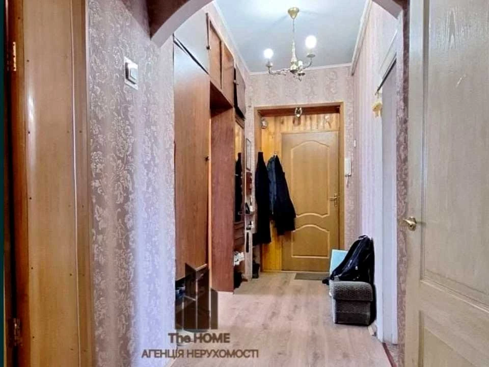 Apartment. Kyiv, Berezaysky Prospect.