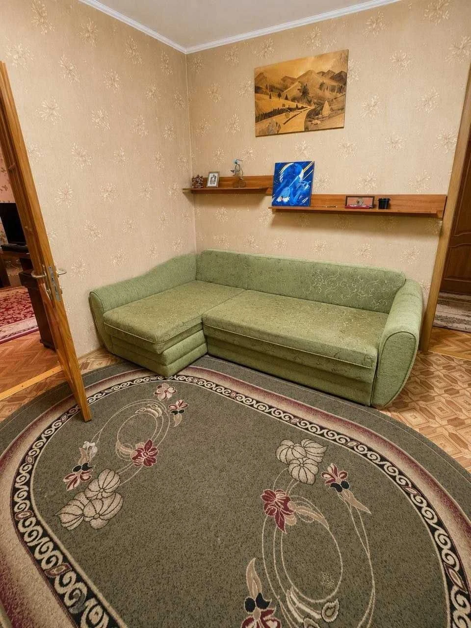 For Sale: Beautiful 3-bedroom apartment near Zhytomyr metro station