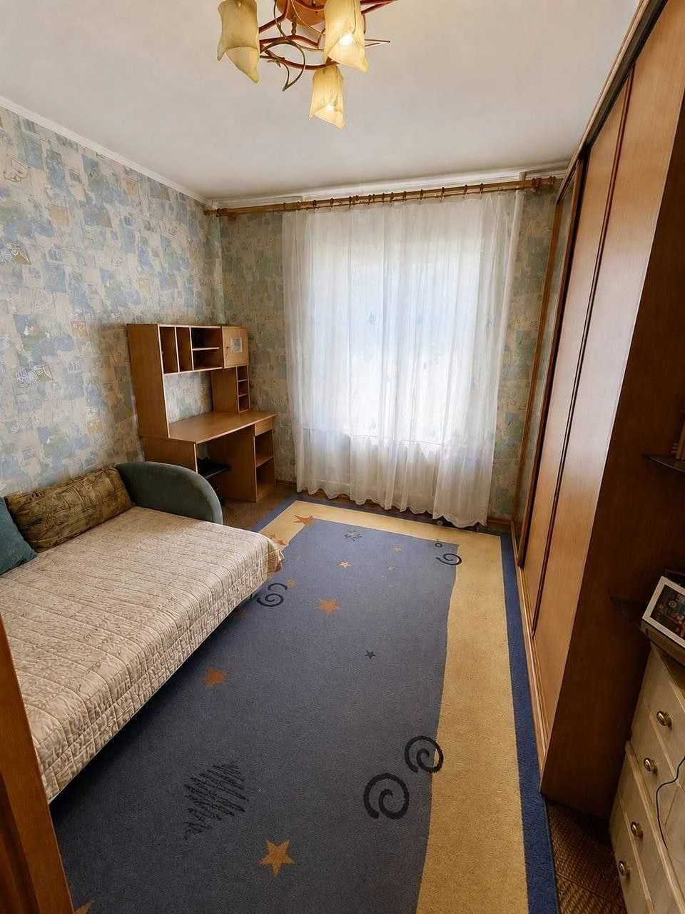 For Sale: Beautiful 3-bedroom apartment near Zhytomyr metro station