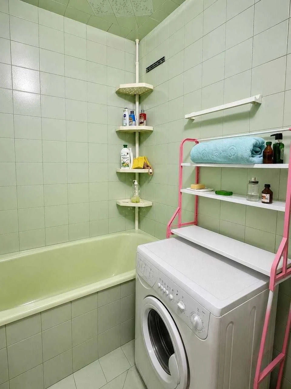 For Sale: Beautiful 3-bedroom apartment near Zhytomyr metro station