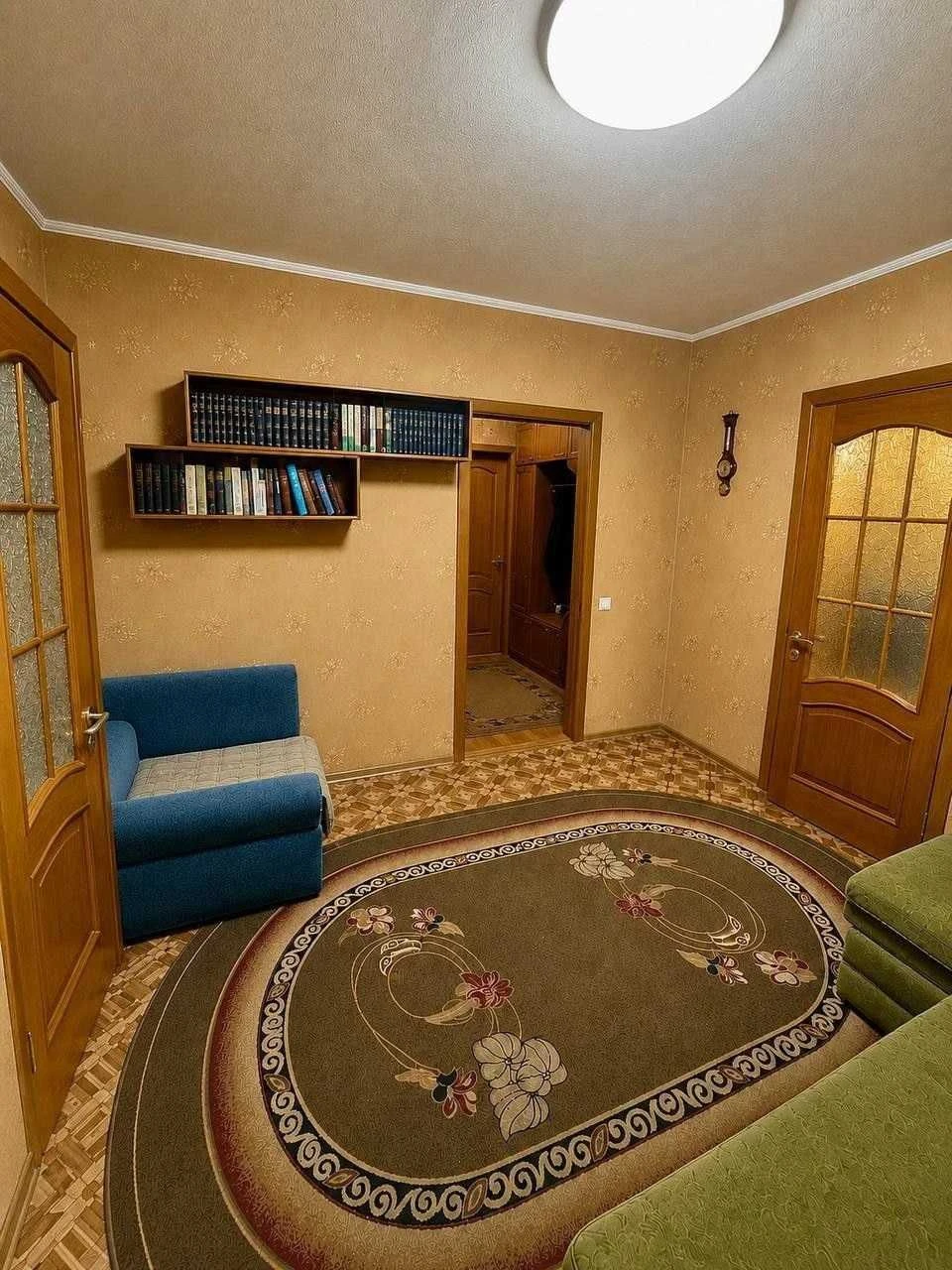 For Sale: Beautiful 3-bedroom apartment near Zhytomyr metro station