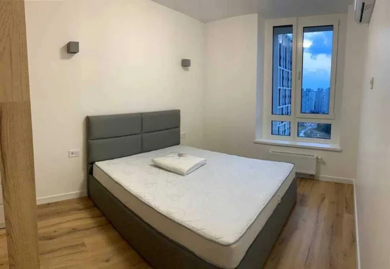 Bright 1-bedroom apartment 47 sq.m. apartment in the Slavutych residential complex, Zarychna 1 minute